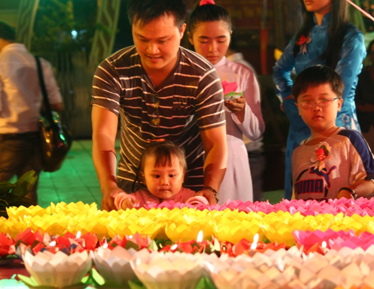 Vu lan ve.JPG