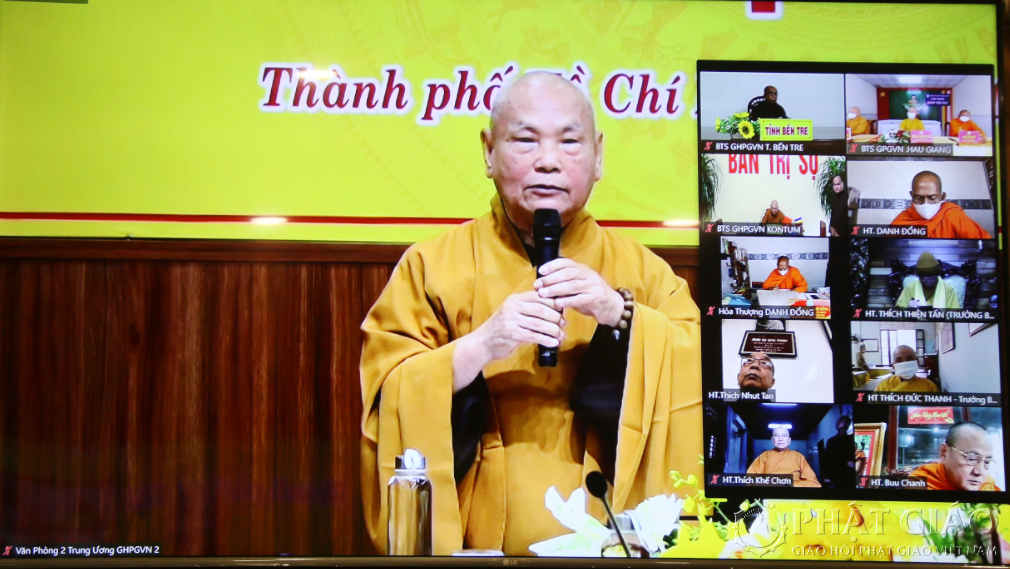 Hòa thượng Chủ tịch HĐTS phát biểu khai mạc hội nghị tại điểm cầu VP2.